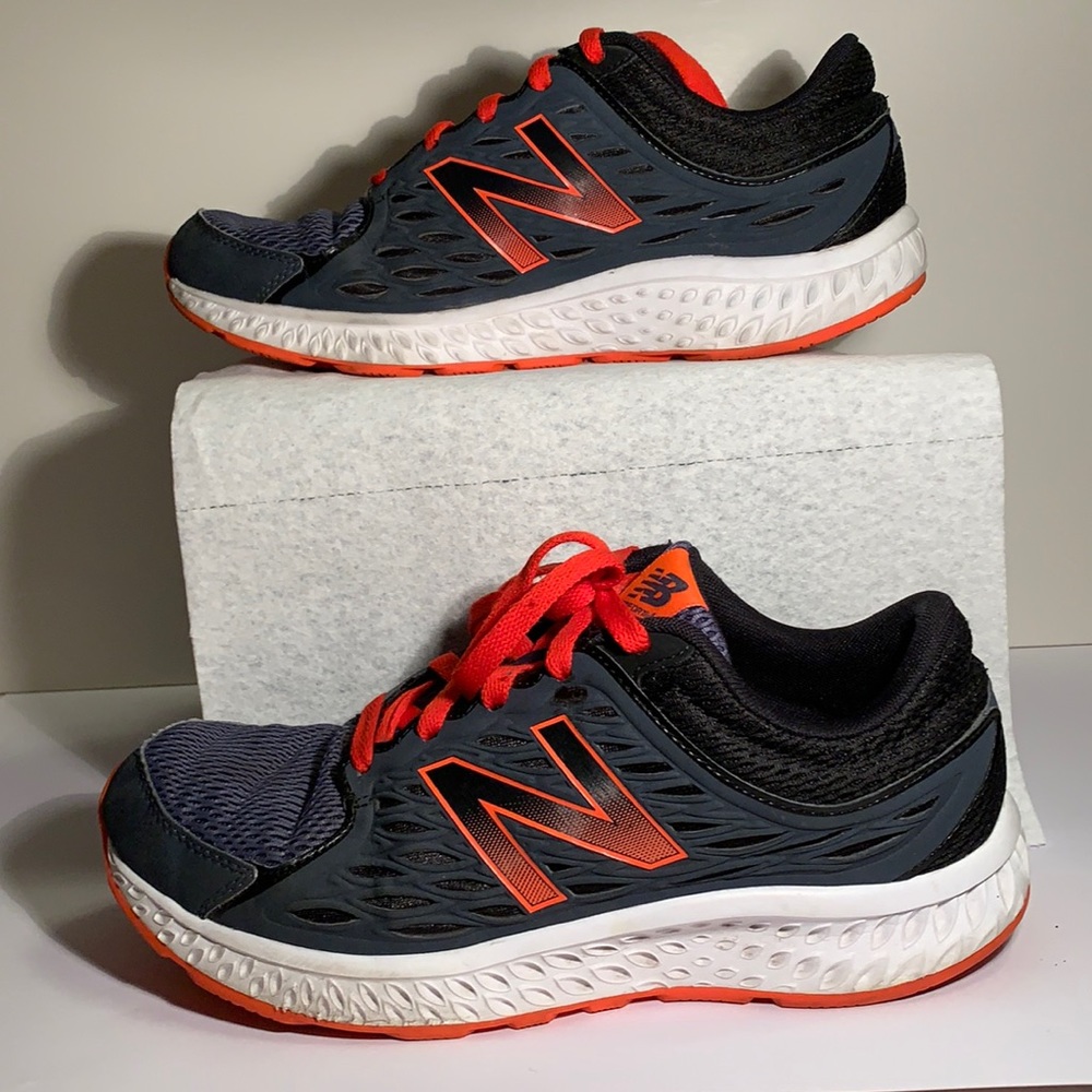 New Balance 680v1 - Mens Running Shoes